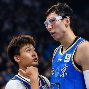 开云-完全打不过！广东男篮遭逆转，1-2无缘4强，杜锋尽力了，徐杰拉胯