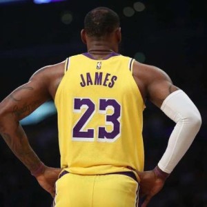 联盟通过两项新规：假摔将吃技犯、教练最多2次挑战