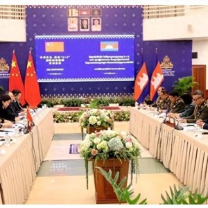 开云体育下载-终于谈妥了，王毅挥手告别，中柬达成6项共识，中方拿到洪森口信