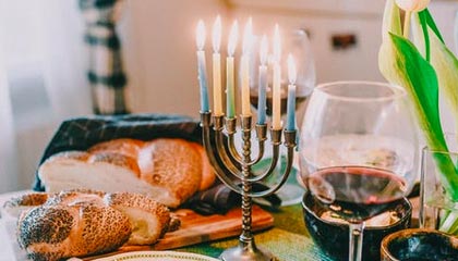 华体会：以专业与温度点亮你的运动生活